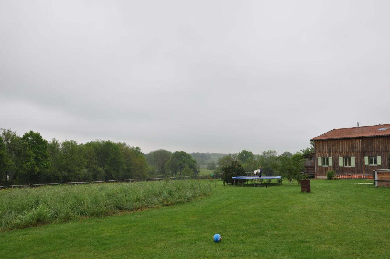 Canal Du Nivernais Gites Le Champ Radis Marigny-sur-Yonne Exterior foto